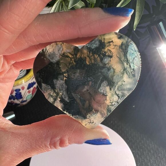 Moss Agate Crystal Heart (#11) - Picture 2 of 10